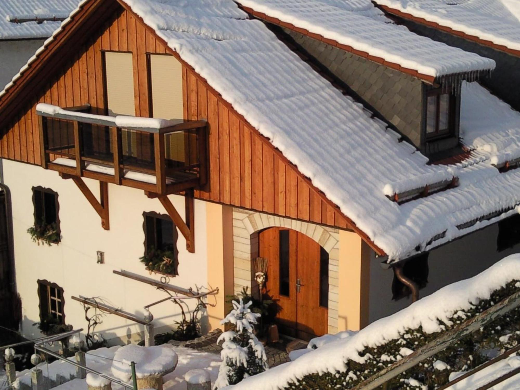 Quaint Farmhouse in Langenbach near the Lake Exterior foto
